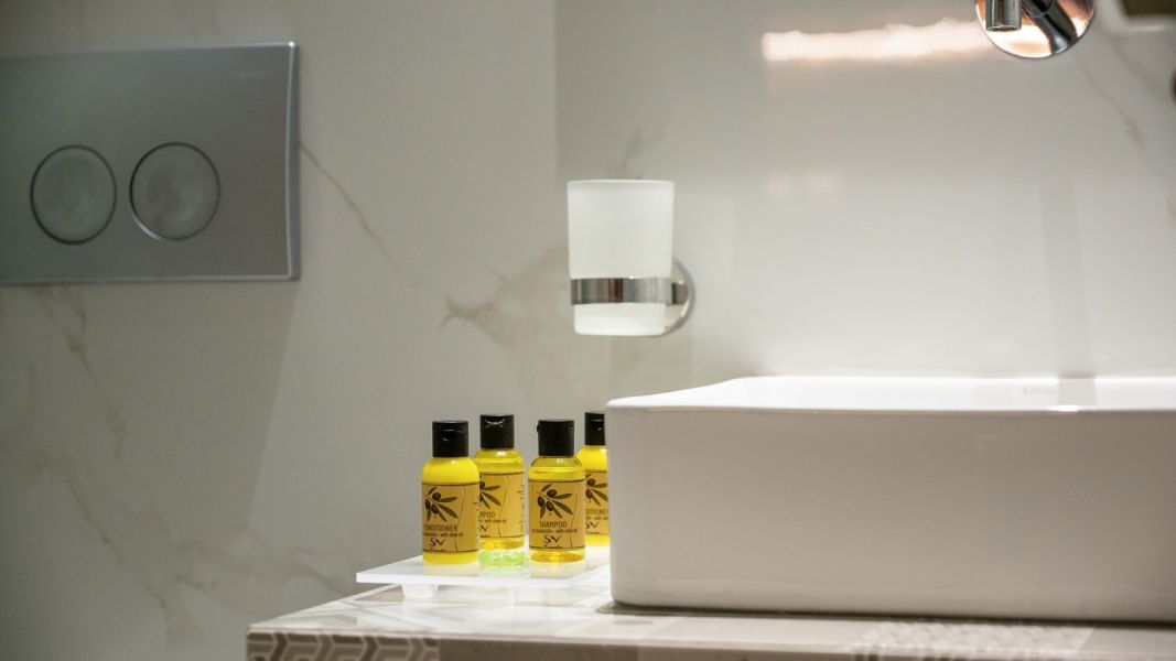 Privilege Gallery 34